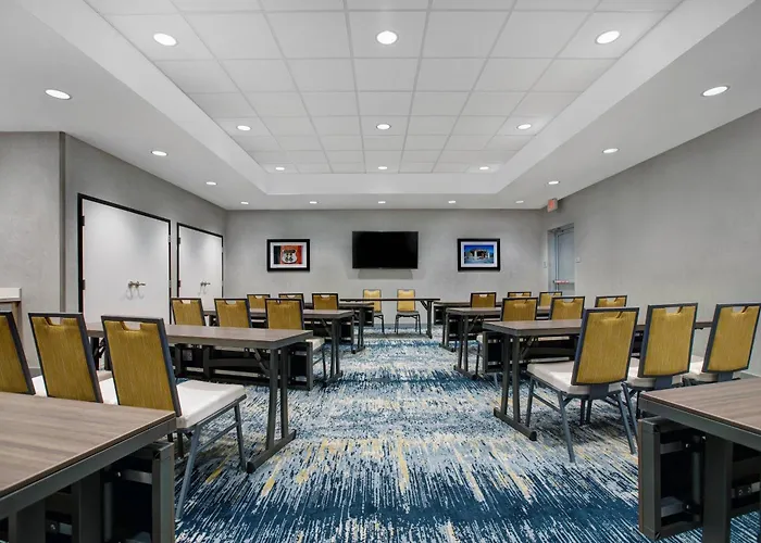 Towneplace By Marriott Phoenix Sports & Entertainment District 3*