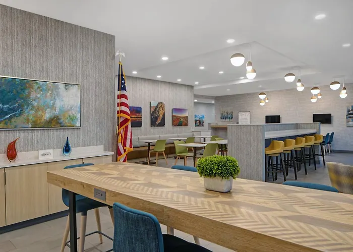 Towneplace By Marriott Phoenix Sports & Entertainment District Glendale