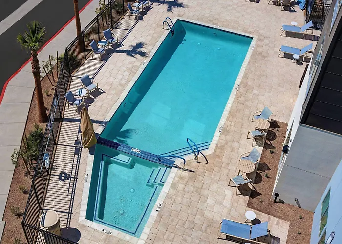 Towneplace By Marriott Phoenix Sports & Entertainment District Hotel Glendale