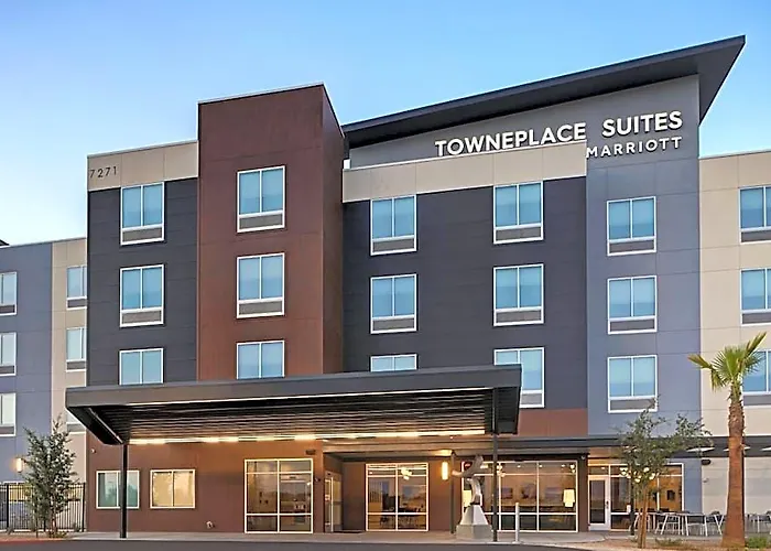 Towneplace By Marriott Phoenix Sports & Entertainment District 3*